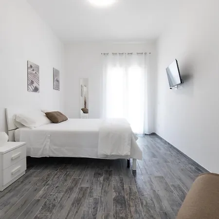 Aparthotel Marea *
